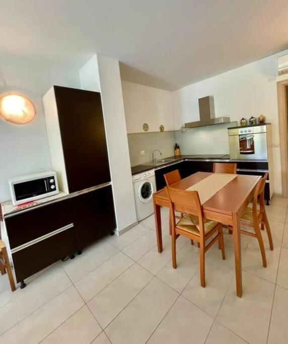 Casa Vacanze Luna 2 Vallecrosia Exterior foto