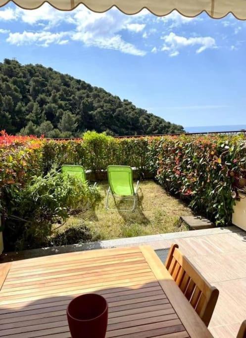 Casa Vacanze Luna 2 Vallecrosia Exterior foto
